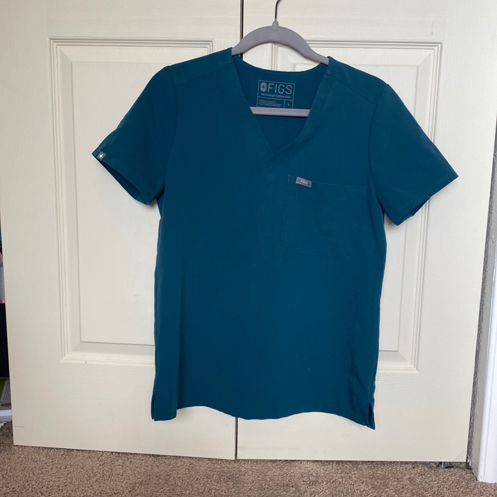 Figs Caribbean blue top